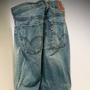 Women’s Levi’s Boyfriend Cut Jeans